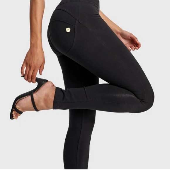 Prelove Women's Freddy's Pants Color Black Size US 6 - Picture 3 of 7